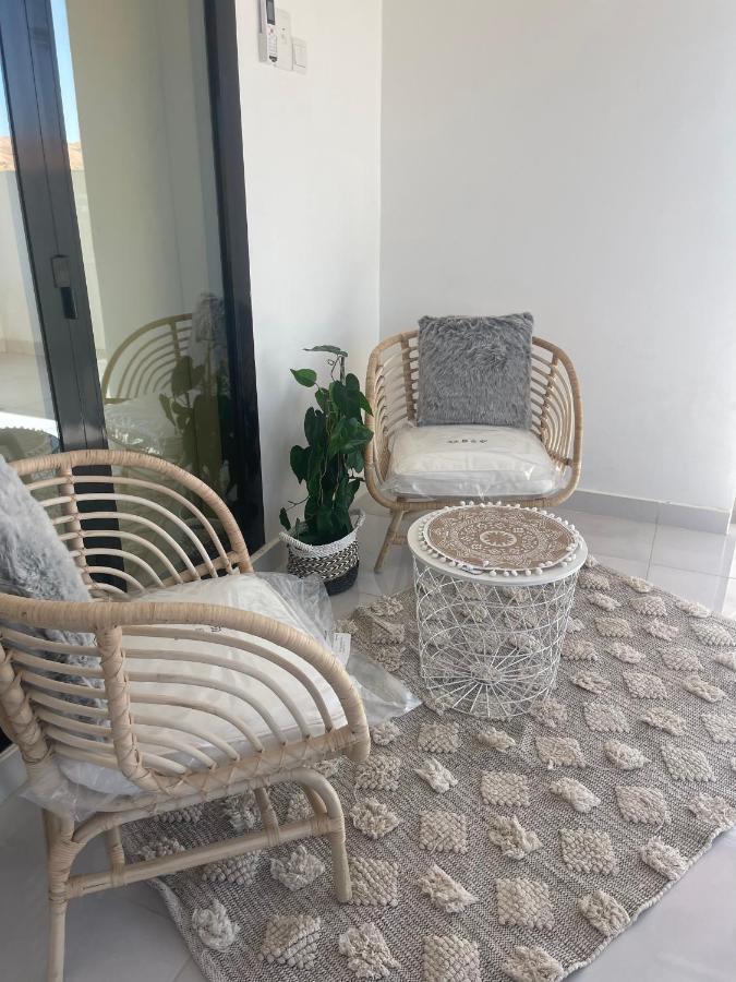 Home X4 Al Wāşil Exterior foto