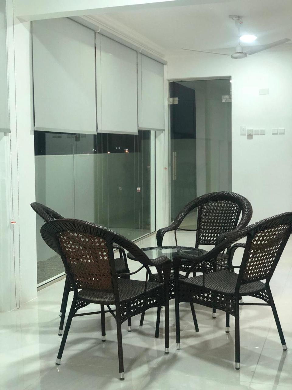 Home X4 Al Wāşil Exterior foto